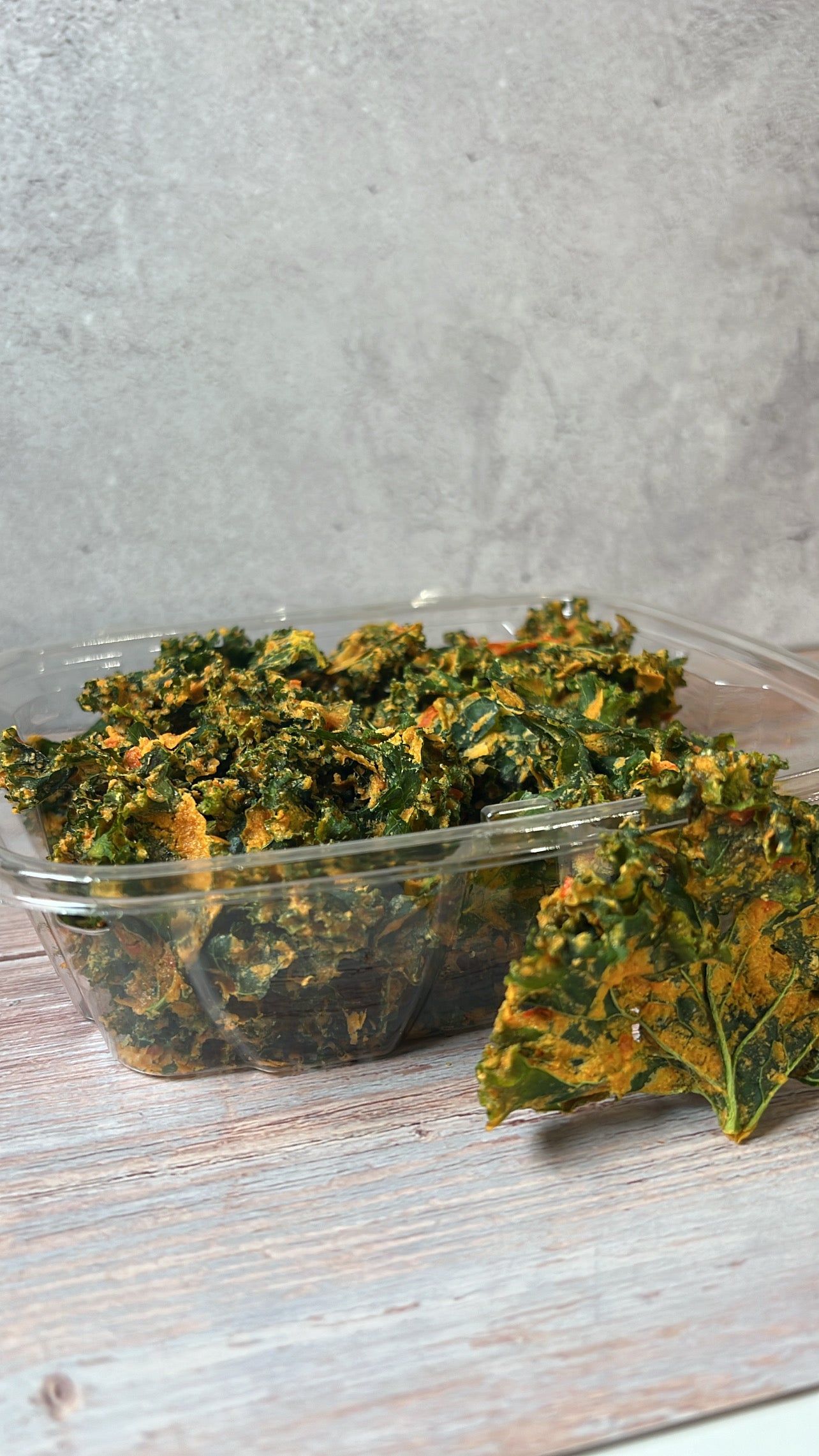 Jalapeño Cheddar Kale chips